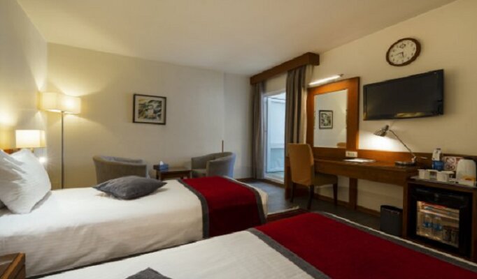 نزدیکترین هتل به حرم شاه چراغ (ع) نزدیکترین هتل به حرم شاه چراغ (ع)