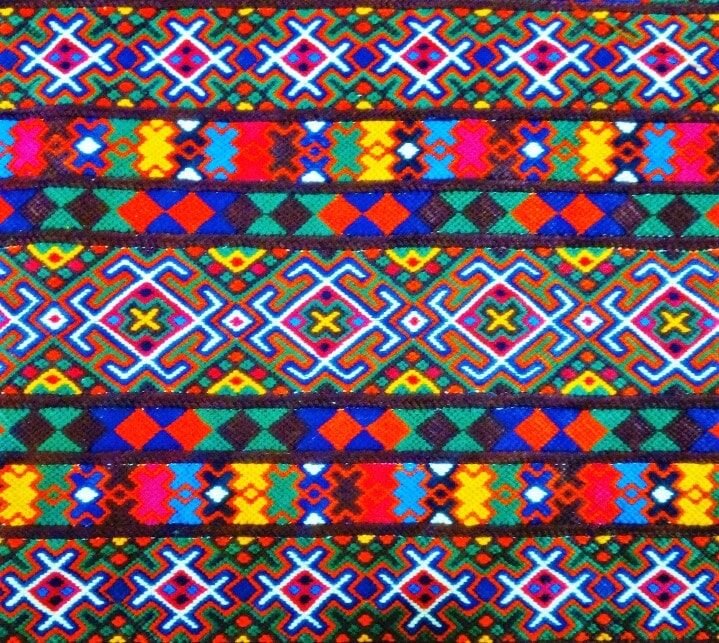 رودوزی، هنرِ دمیدن روح هنر در دل پارچهها