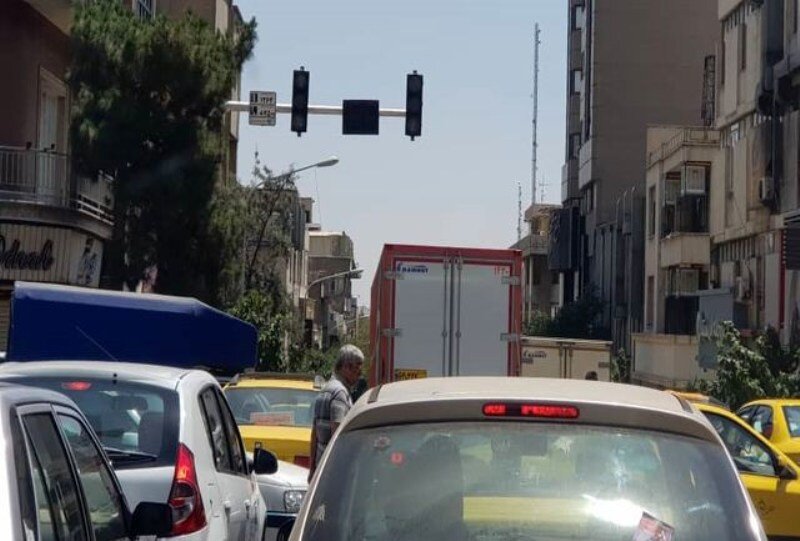 ماجرای قطعی بیبرنامه برق و دردسرهای ترافیکی / چه کسی پاسخگو است؟