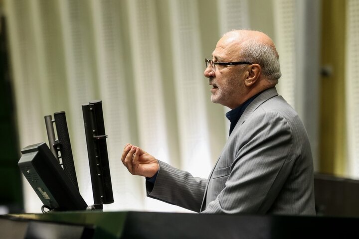 حاجی دلیگانی: نترسید، خشاب مکانیسم ماشه خالی است