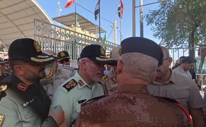 عبور و مرور زائران از مرز خسروی در کمتر از ۴ ثانیه