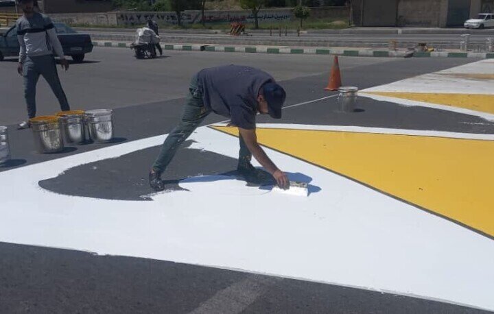 پلیس و شهرداری کرمانشاه پای کار اصلاح نقاط حادثهخیز/ بازدیدهای میدانی ادامه دارد