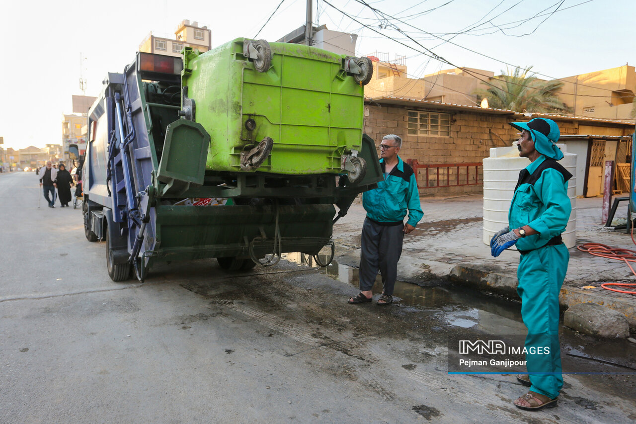 فعالیت ویژه ستاد اربعین شهرداری اصفهان در شهر کربلا و مرز چذابه/ خدمترسانی به ۲۰۵۱ موکب