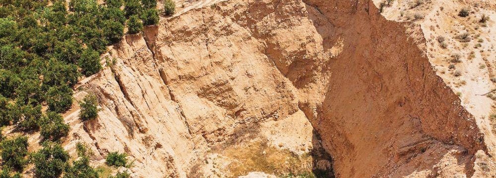 فرونشست زمینهای آسیایی و آسیب به شهرنشینی