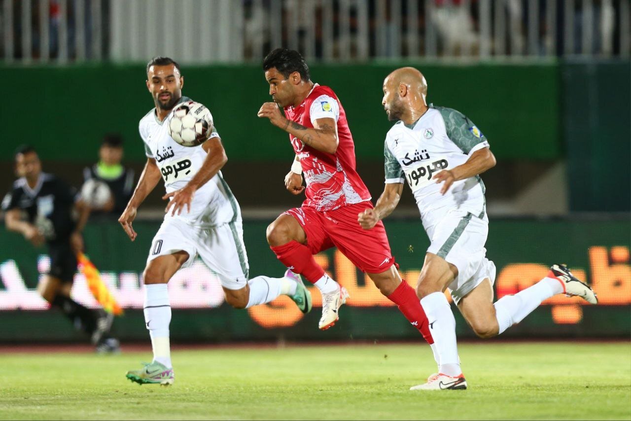 VAR در فوتبال ایران یک شوآف است/ کمک داور ویدئویی به تیمها کمک نکرده است