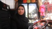 فیلم | گفت‌وگو با بانوی راننده اتوبوس در مرز مهران