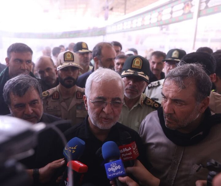 فیلم | وزیر کشور وارد مرز مهران شد