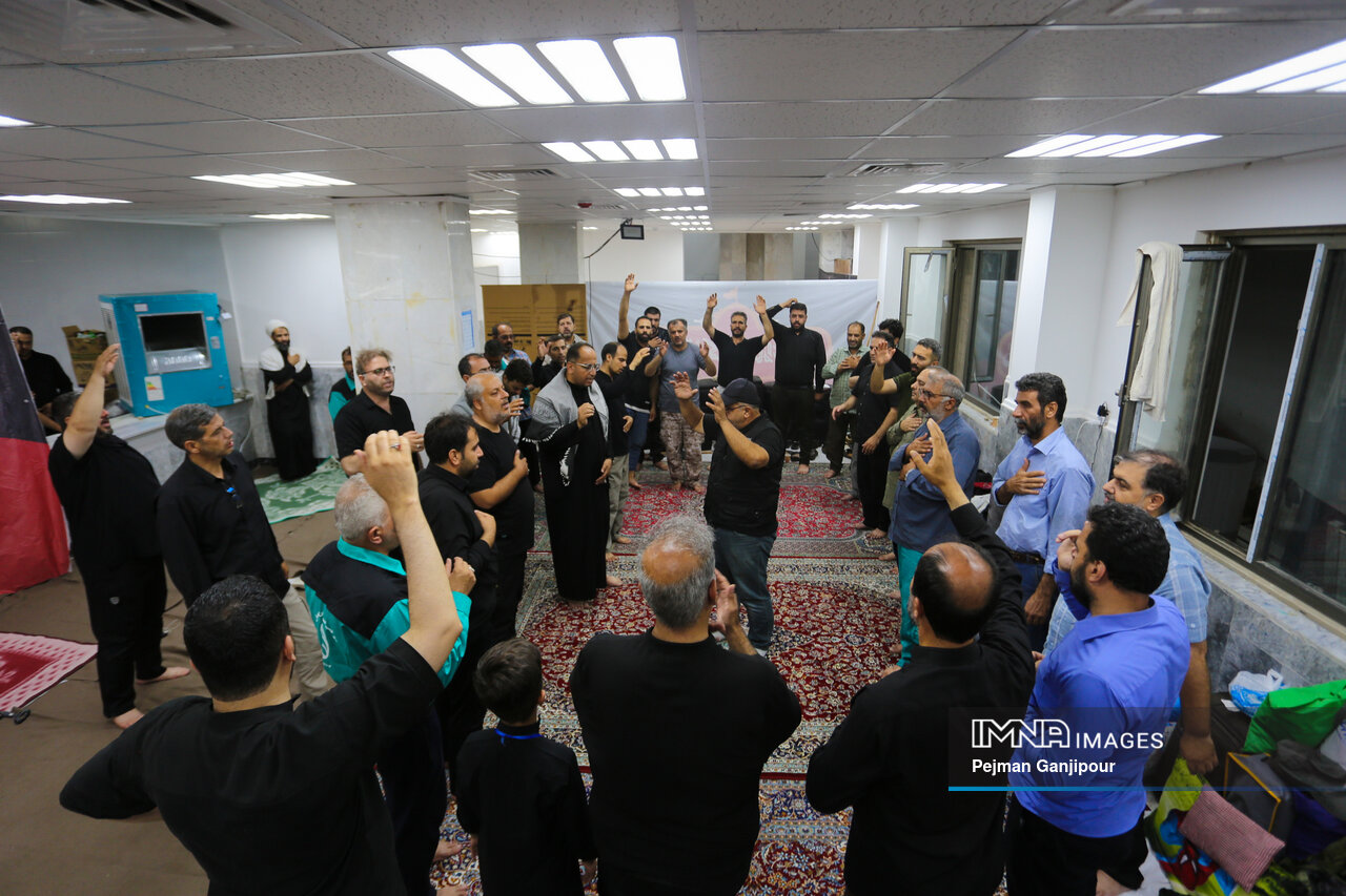 فعالیت ویژه ستاد اربعین شهرداری اصفهان در شهر کربلا و مرز چذابه/ خدمترسانی به ۲۰۵۱ موکب