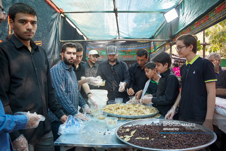 Echoes of Karbala: Iran's Arbaeen Simulations
