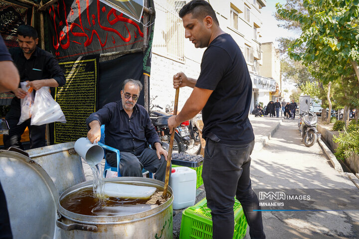 موکب های پذیرایی مسیر پیاده روی جاماندگان اربعین اصفهان