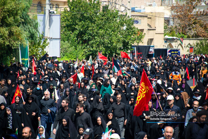 اغلب زائران زنجانی از جاده بیجار برمی‌گردند