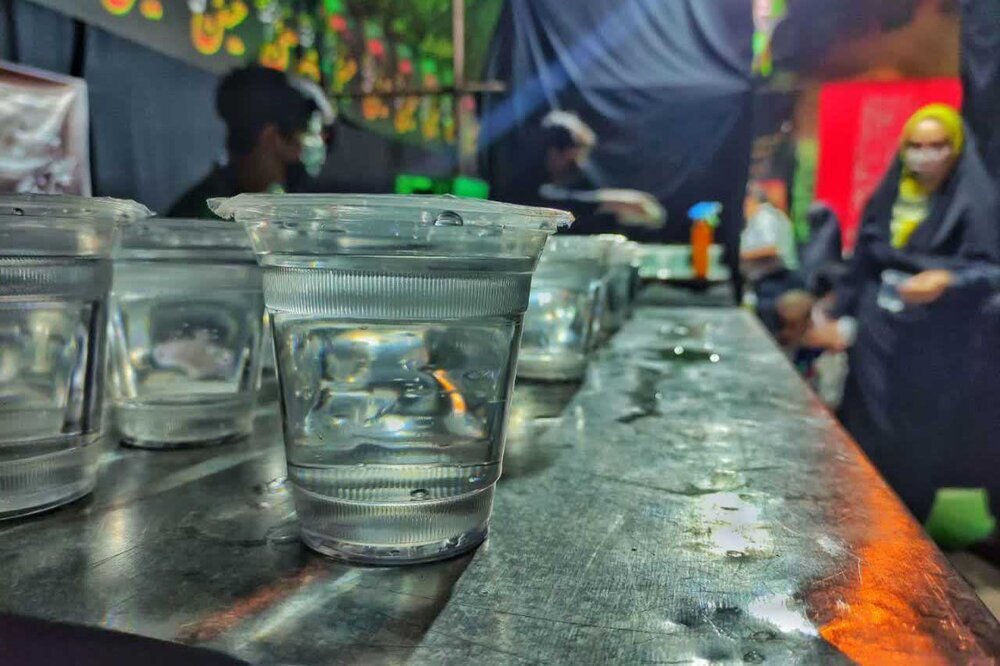 وحدت اسلامی در برپایی موکبهای اربعین / همه ادیان، مذاهب و مکاتب زیر پرچم حسین (ع)