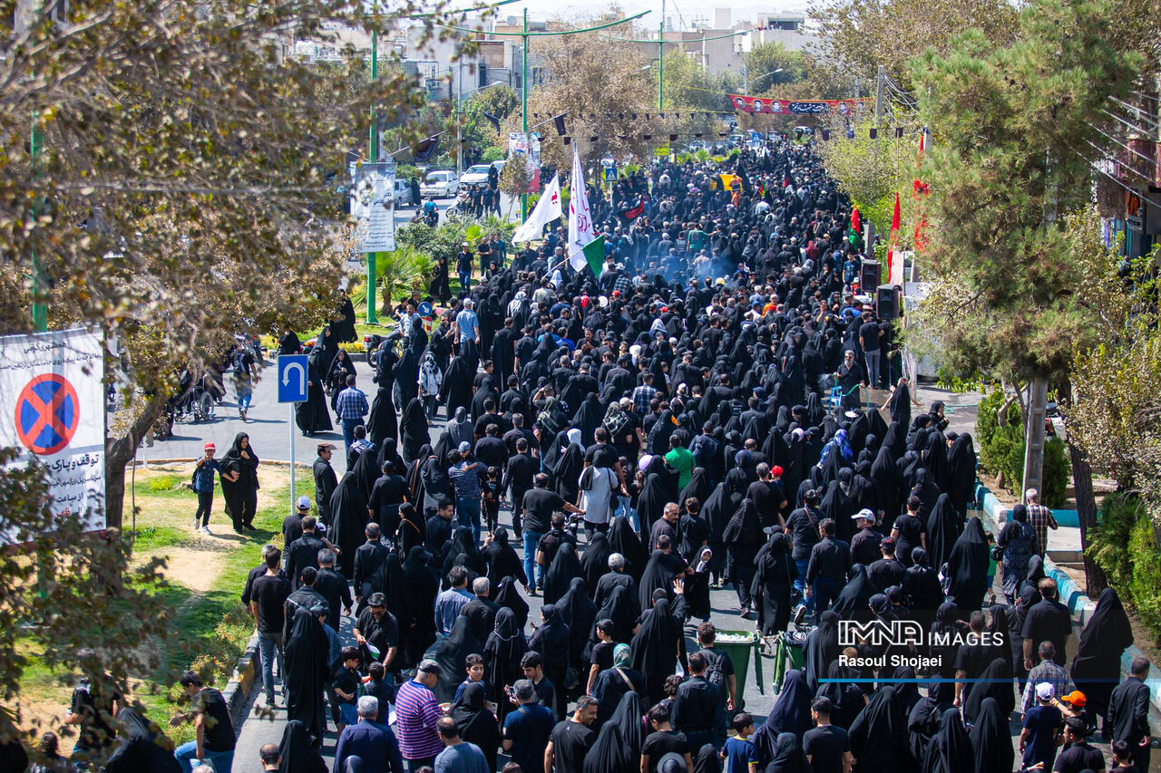 پیادهروی جاماندگان اربعین؛ پیوندی میان عاشورا و یاد شهدا در شهر شهیدان
