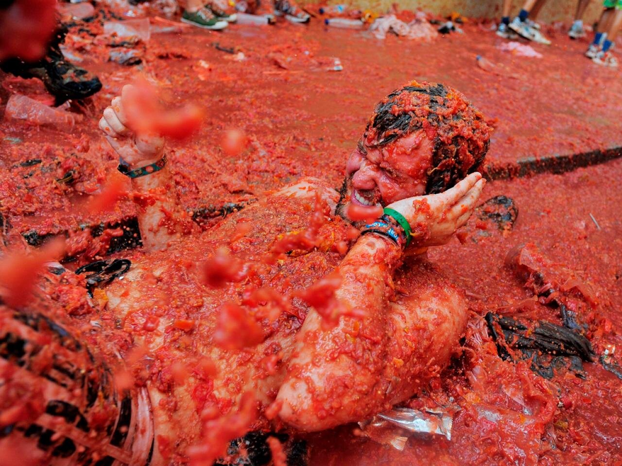 فستیوال گوجه فرنگی اسپانیا؛ بزرگترین نبرد غذایی جهان + عکس