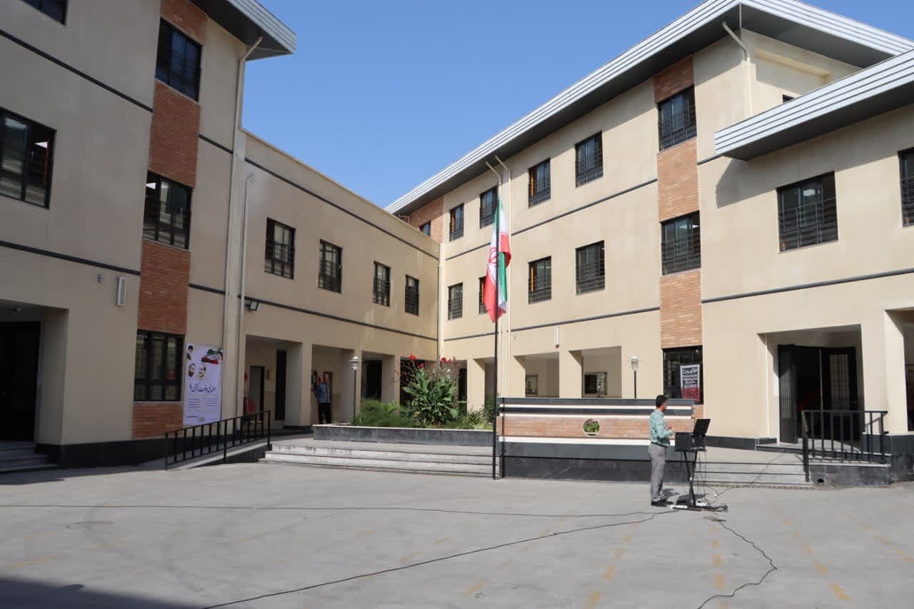 توسعه و بهسازی مجموعههای آموزشی بیشتر مورد توجه قرار گیرد