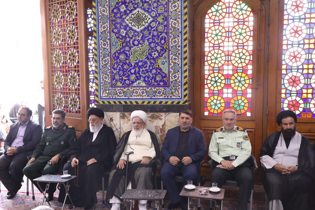 فرصت خدمت به مردم به سرعت میگذرد