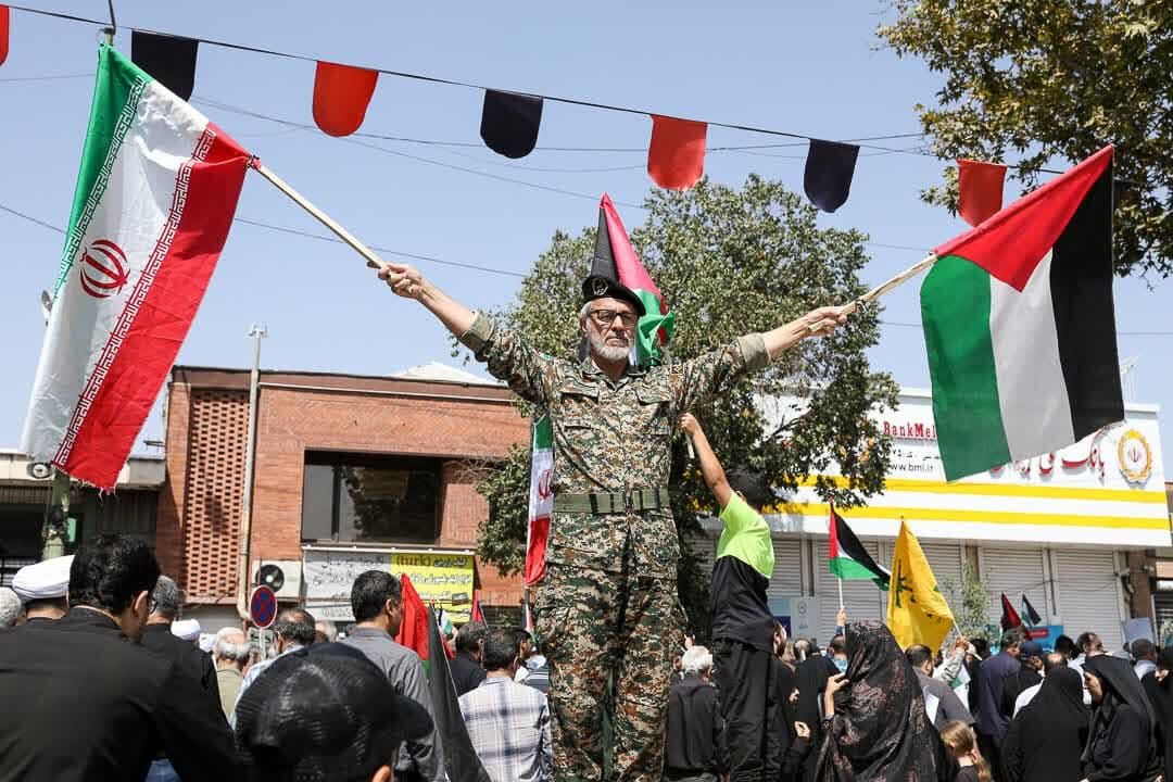 برگزاری راهپیمایی جمعه خشم در قزوین + تصاویر