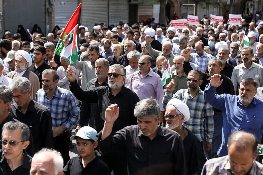 برگزاری راهپیمایی جمعه خشم در قزوین + تصاویر