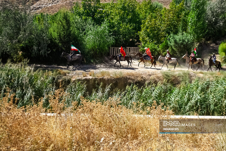 حرکت کاروان اسب‌سواران خراسا‌ن‌ شمالی به سوی حرم رضوی