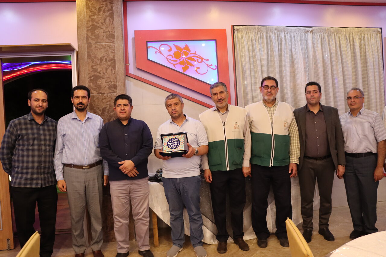 هدیه آستان قدس به شیعیان سمرقندی در سفر به بینالحرمین رضوی