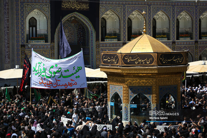 عزاداری روز شهادت امام رضا(ع) در حرم مطهر رضوی