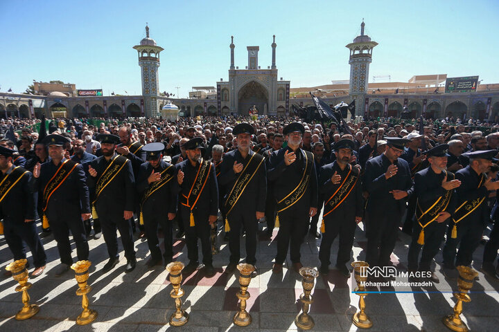 دسته عزاداری خادمین حرم حضرت معصومه(س) در سالروز شهادت امام رضا(ع)