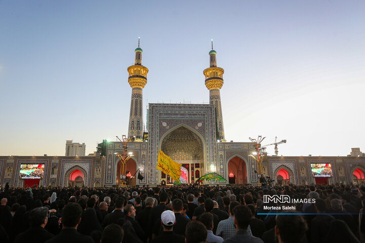 مراسم سنتی چهارپایه خوانی در حرم رضوی