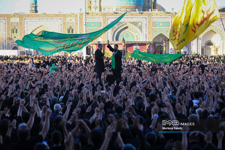 مراسم سنتی چهارپایه خوانی در حرم رضوی