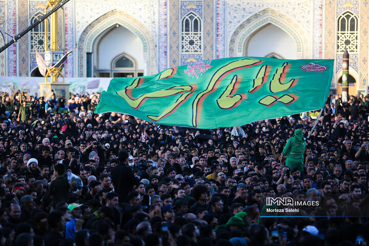 مراسم سنتی چهارپایه خوانی در حرم رضوی