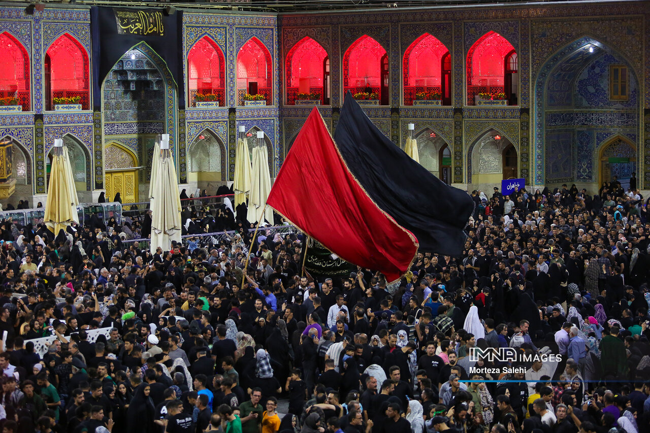 Iranians Commemorate Martyrdom Anniversary of Imam Reza (AS)