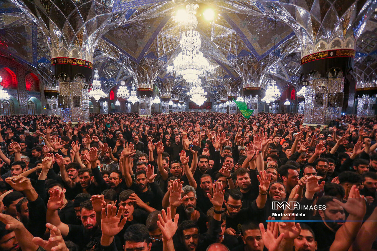 Iranians Commemorate Martyrdom Anniversary of Imam Reza (AS)