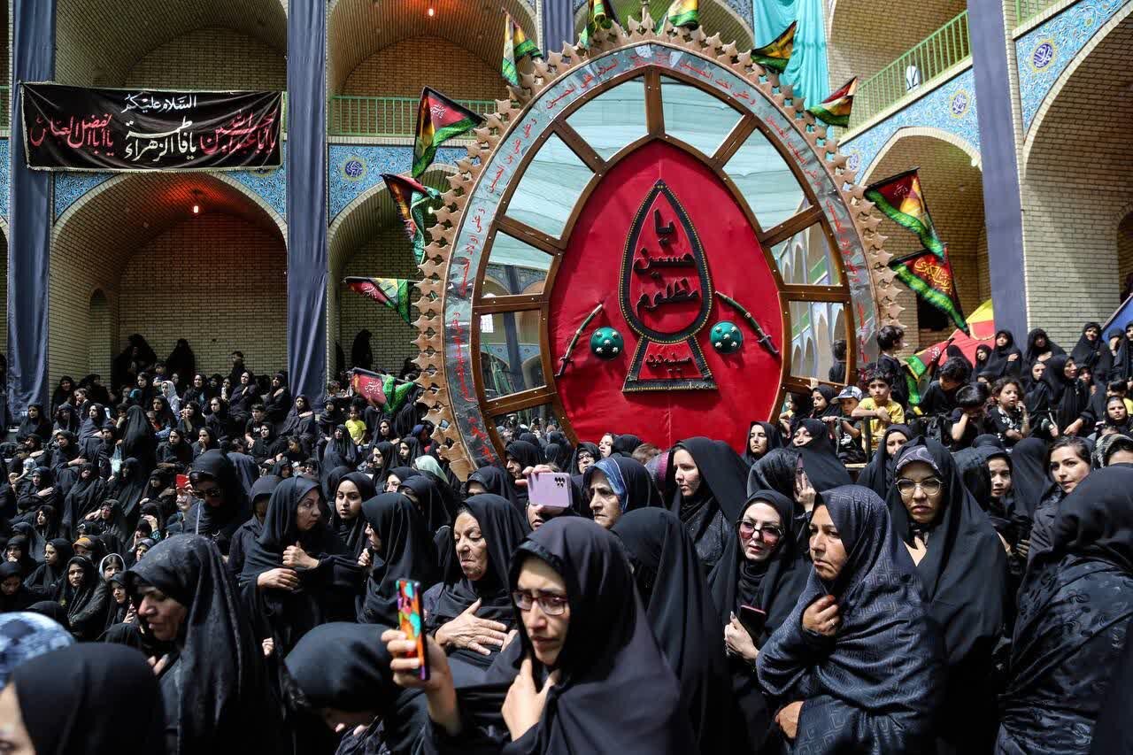 آیین سنتی عزاداری و تعزیهخوانی ایام پایانی ماه صفر در روستای توت+ عکس