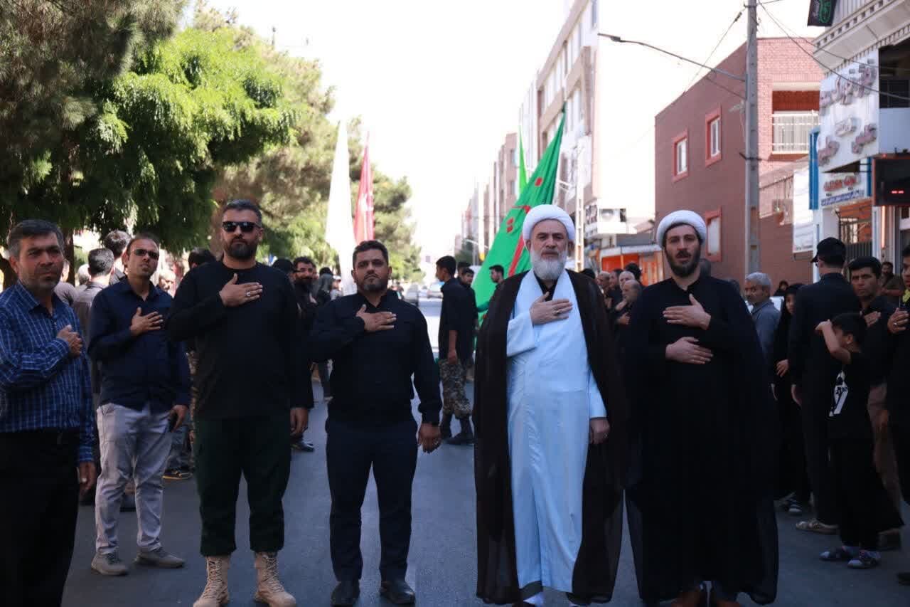 کاروان عزاداری شمسالشموس در قزوین به راه افتاد + تصاویر