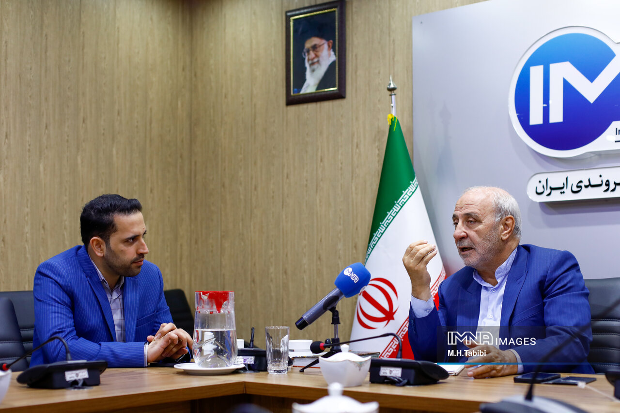 انتقال آب دریا از پروژههای خوب دولت سیزدهم بود/ به ۴ نفر از وزرا رای اعتماد ندادم