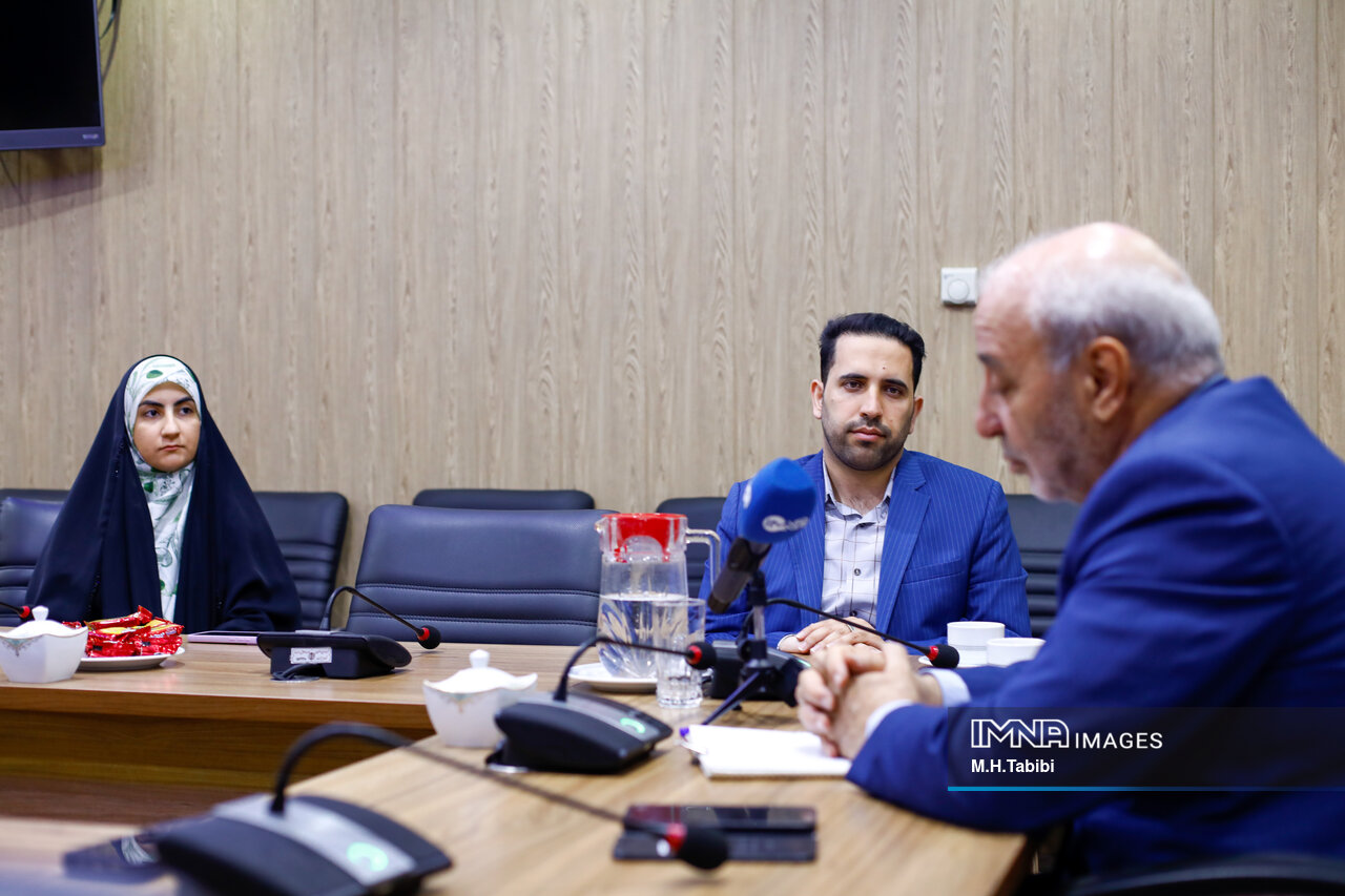 انتقال آب دریا از پروژههای خوب دولت سیزدهم بود/ به ۴ نفر از وزرا رای اعتماد ندادم