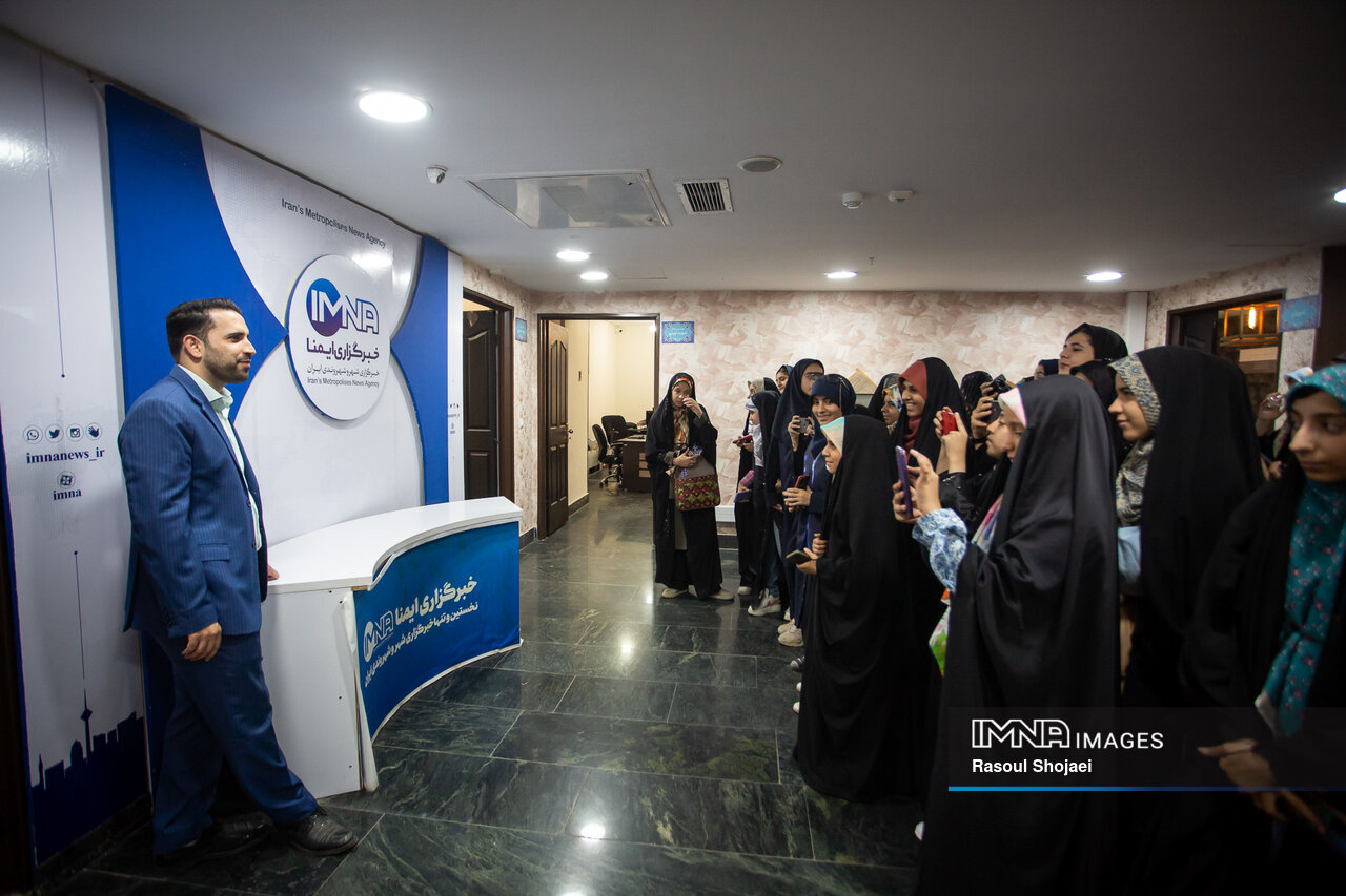 بازدید ۸۰ خبرنگار دهه هشتادی از پروژههای شهری اصفهان