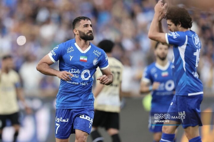 « مهرداد محمدی» به تراکتور پیوست + عکس