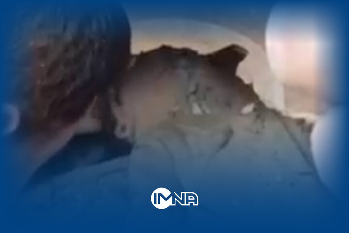 فیلم| تلاش برای نجات کودک ۶ ساله از زیر آوار