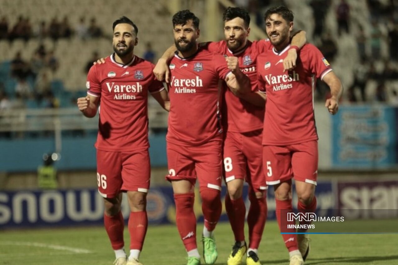 پای کینه قدیمی به دعوای بازیکنان نساجی باز شد / خطقرمز ساکت روی نام کاپیتان محبوب!