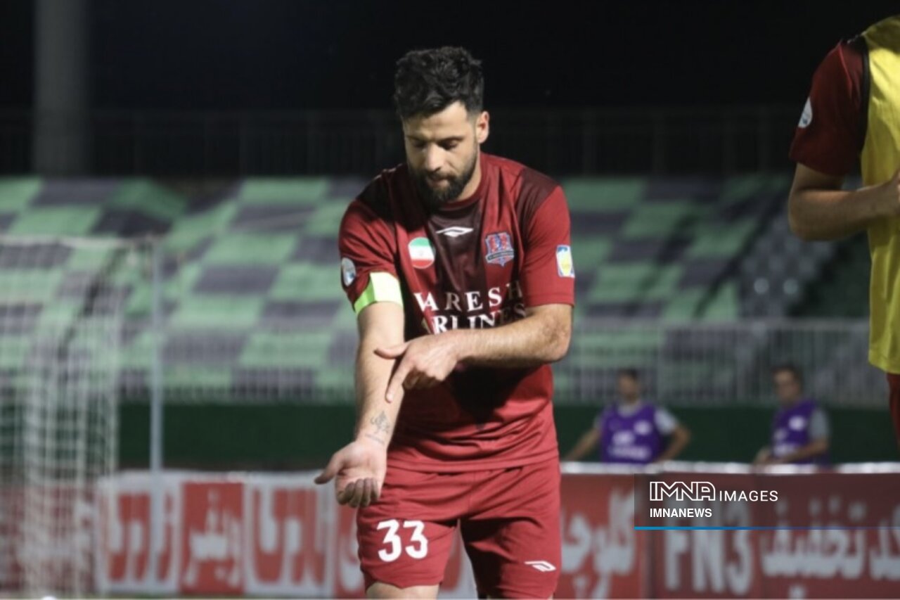 پای کینه قدیمی به دعوای بازیکنان نساجی باز شد / خطقرمز ساکت روی نام کاپیتان محبوب!