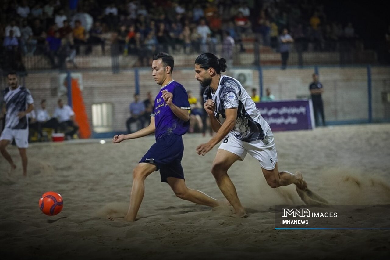 فوتبال؛ عامل بیتوجهی به فوتبالساحلی