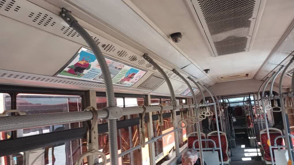 نصب ۳ مجموعه داستان تصویری در اتوبوسهای اصفهان با موضوع ایمنی موتورسواری