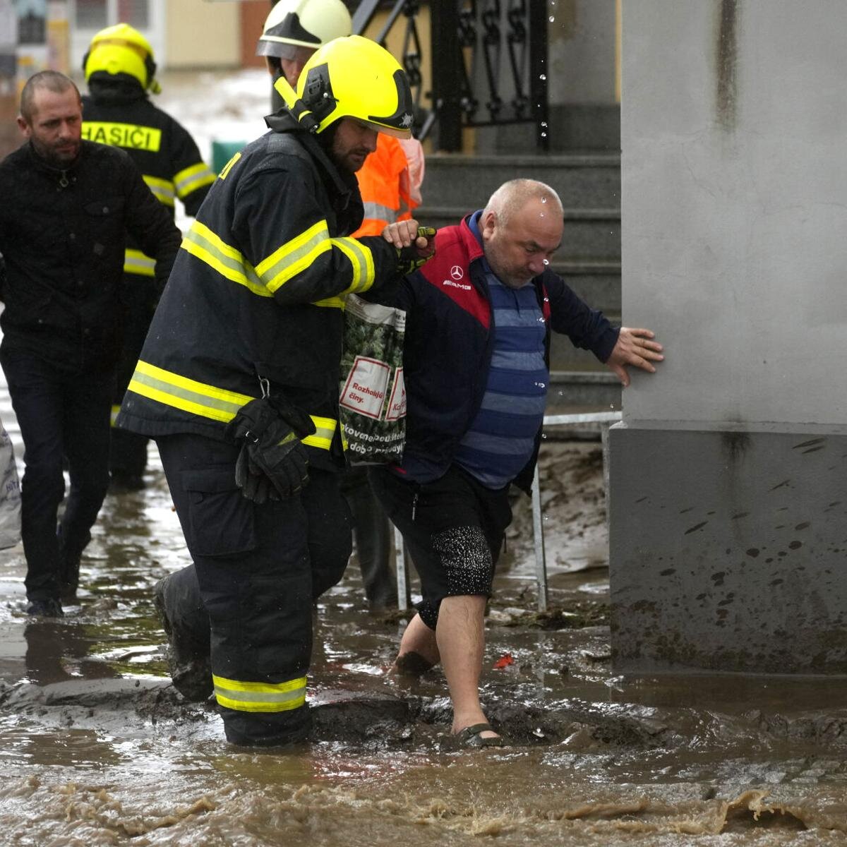 سیل ویرانگر اروپای مرکزی را درنوردید + تصاویر