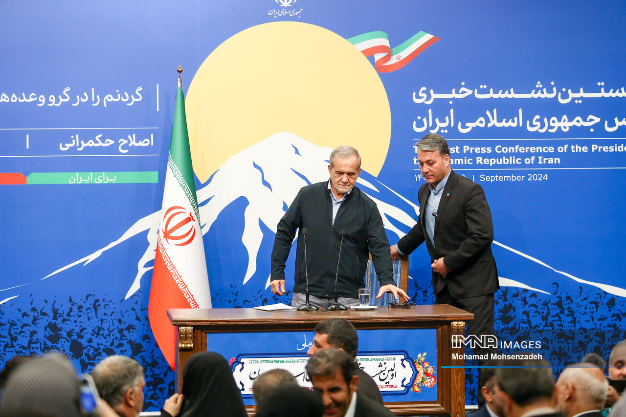 بازتاب نخستین نشست خبری رئیسجمهور در رسانههای خارجی