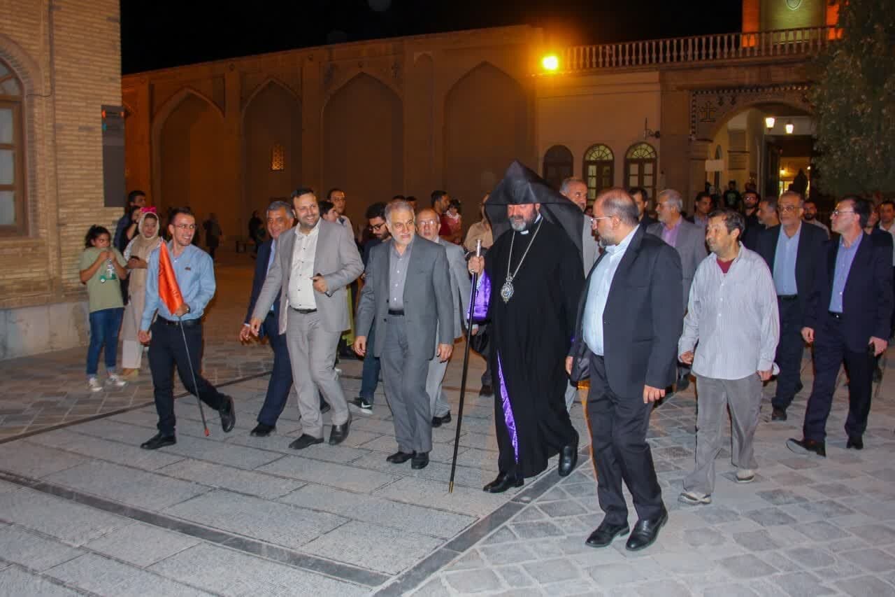 الگوبرداری از هیئتامنای بازار اصفهان برای رونق بافتهای تاریخی