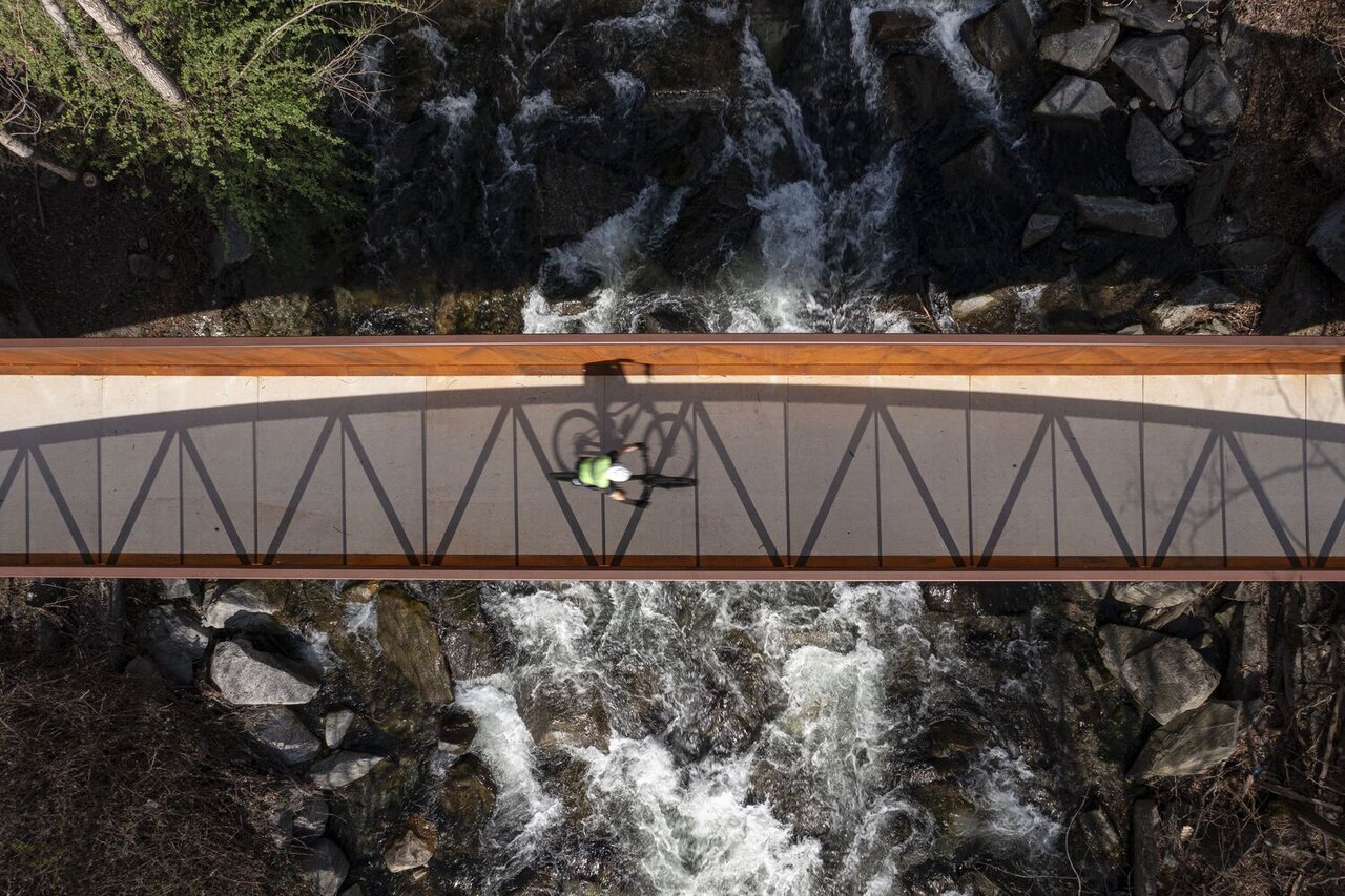 پلهای عابر پیادهای که فضای شهرها را متحول کردهاند