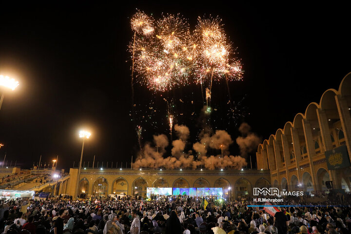 جشن بزرگ خانوادگی هفته وحدت