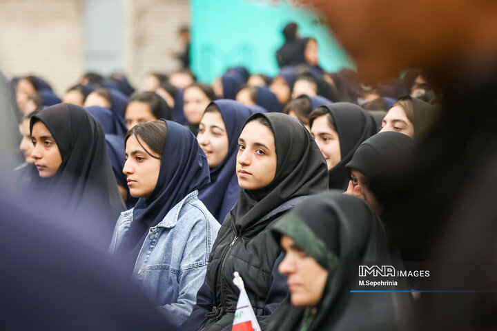 آیین زنگ مهر و بازگشایی مدارس در تبریز