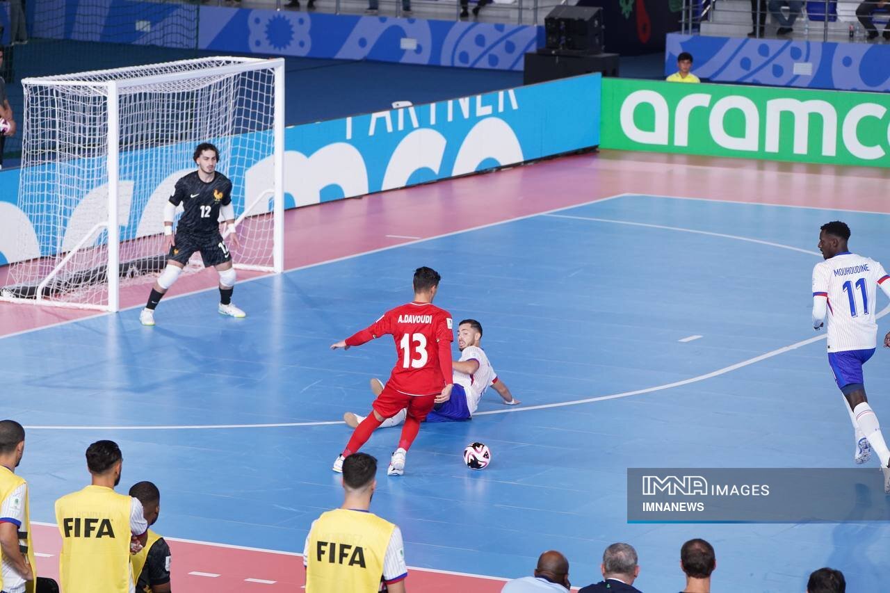 تیمملی فوتسال ایران به اجبار فرانسه را شکست داد/ یوزهای ایرانی به گربهسیاه رسیدند