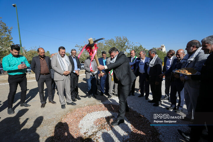 آیین کلنگ‌زنی ساختمان انتقال خون غرب اصفهان